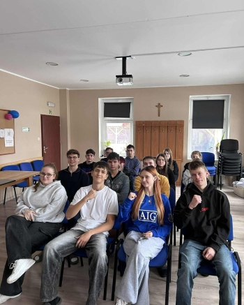 WhatsApp Image 2025-12-08 at 22.22.24 (5).jpeg