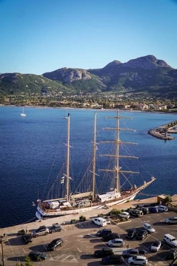 2983906f-41ac-446a-a149-6266f0b1d346