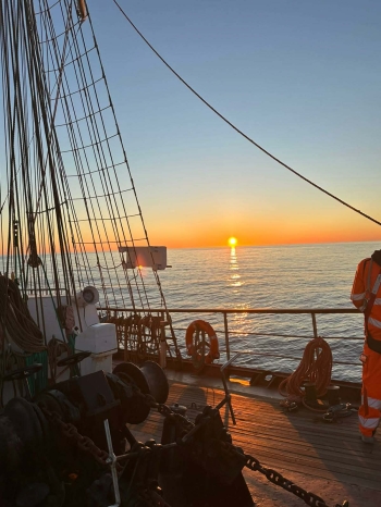 44ad2c2c-4b9c-4582-bc0b-02a11b9899b2